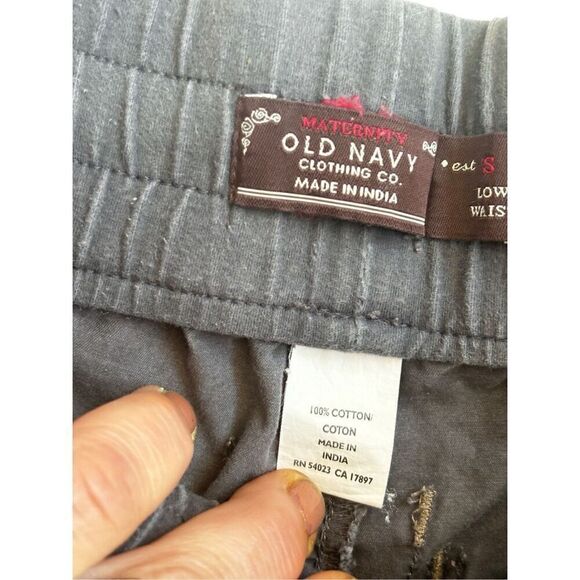 Old navy maternity  low wait slip on tie closure cargo type pants tie closure at - Picture 8 of 10